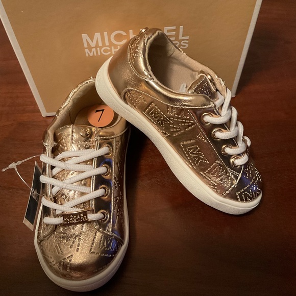 MICHAEL Michael Kors Other - MICHAEL KORS ROSE GOLD LIL GENOA PLAY SNEAKERS SZ 7